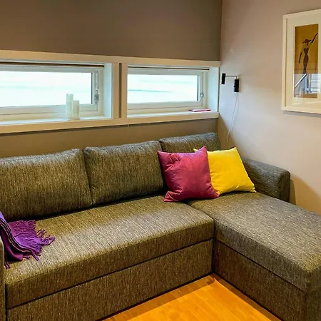 Seaside With Private Pier In Eidsvåg