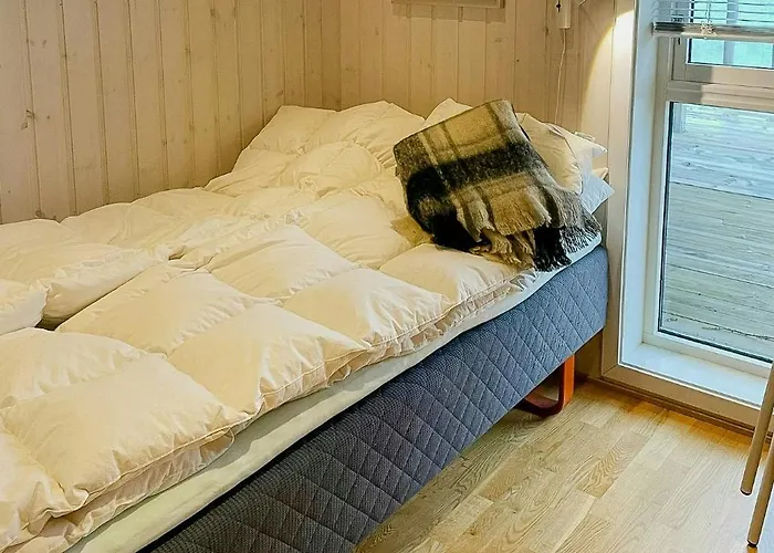 Vakantiehuis Seaside With Private Pier In *